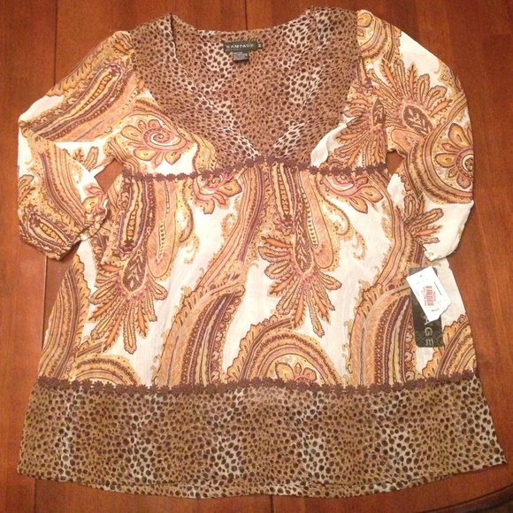 NWT Size Medium Blouse by Rampage