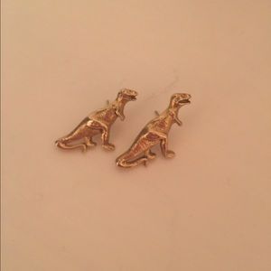 Vintage Dina sour gold toned earrings