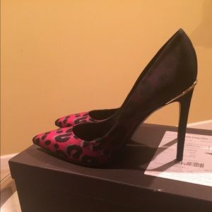 Louis Vuitton Eyeline Pump - Stephen Sprouse