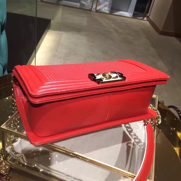 SOLD! 🎉Authentic Chanel Leboy 💕💋 - Picture 3 of 4