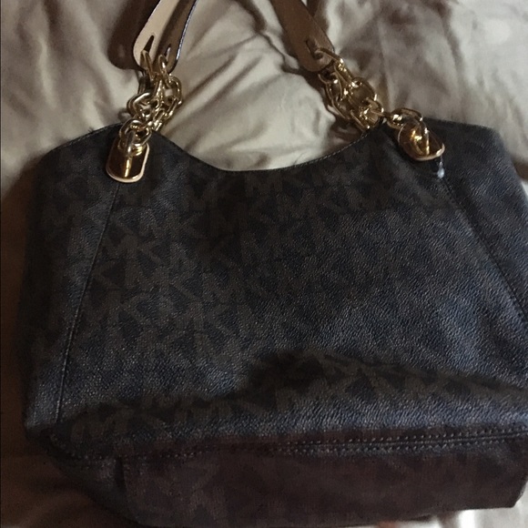 Michael Kors Handbag - Picture 2 of 2