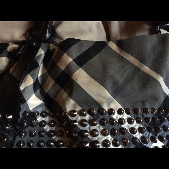 Burberry handbag - Picture 2 of 2