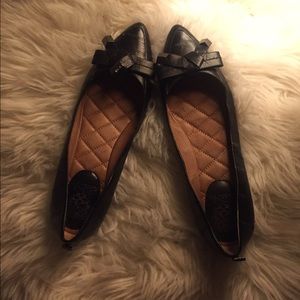 Vince Camuto pointy toe flats