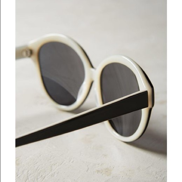 Anthropologie Reading Sunglasses - Picture 3 of 4