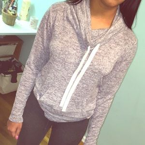 Super cute grey hoodie 💜
