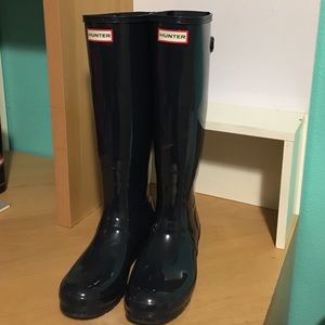 Hunter Rain boots tall Navy Blue