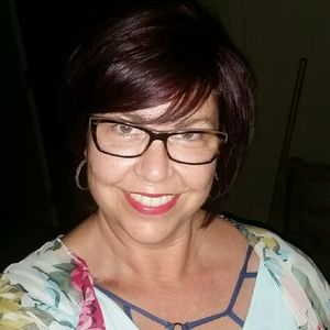 Meet your Posher, Lauri