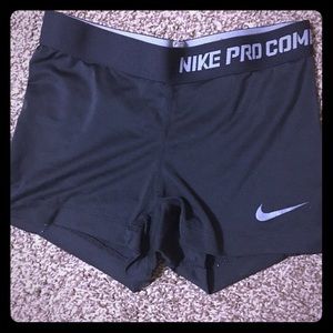 Nike pro combat