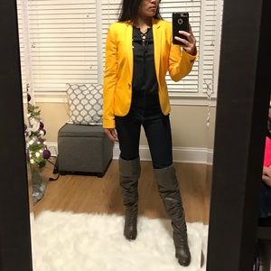 ZARA - blazer XS in dark yellow color