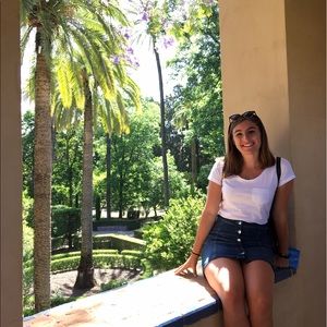 Meet your Posher, Dana