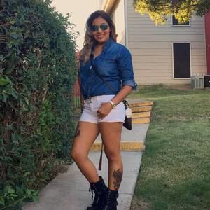 Meet your Posher, Joya