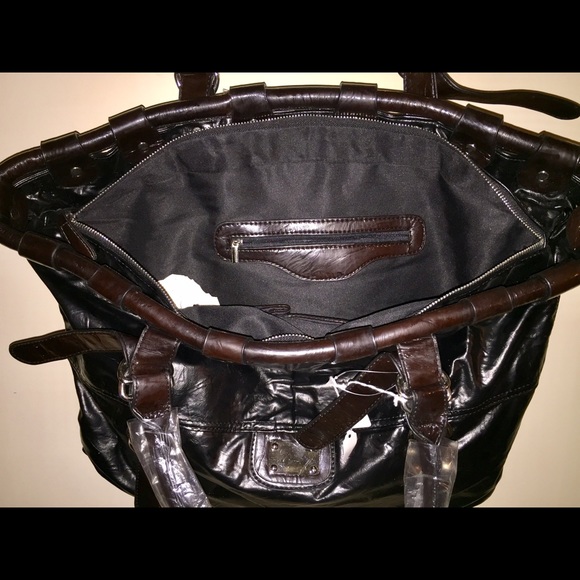 Handbag - Picture 2 of 3