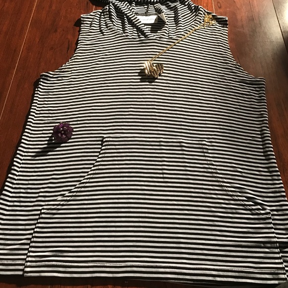 A sleeveless hoodie with a kangaroo pouch