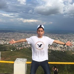 Meet your Posher, Felipe