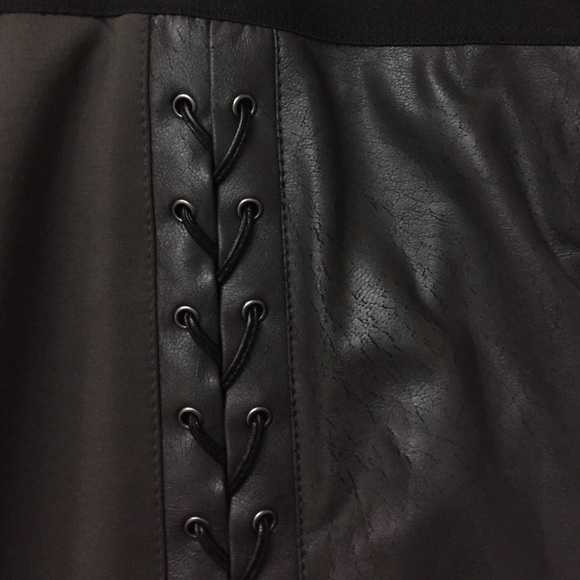 BCBGMAXAZRIA Pants - Picture 2 of 4