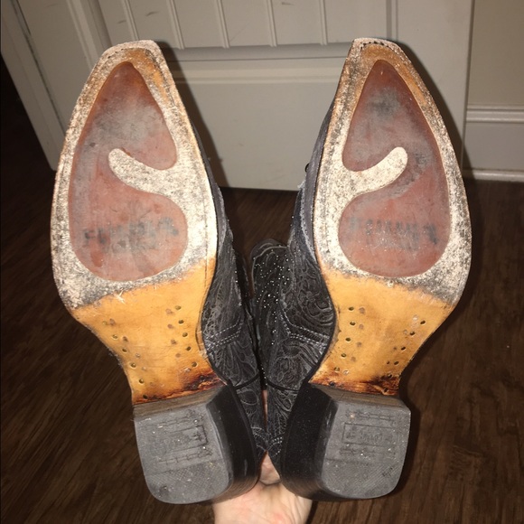 Corral Cowgirl boots. Only worn once. - Picture 4 of 4