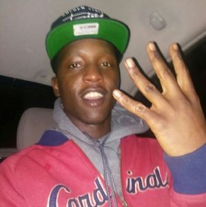 Meet your Posher, Devonte