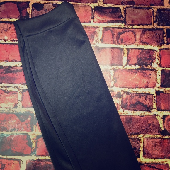 Charlotte Russe Black pencil skirt