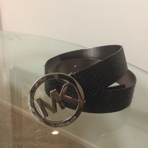 MICHAEL Michael Kors black belt with silver buckle