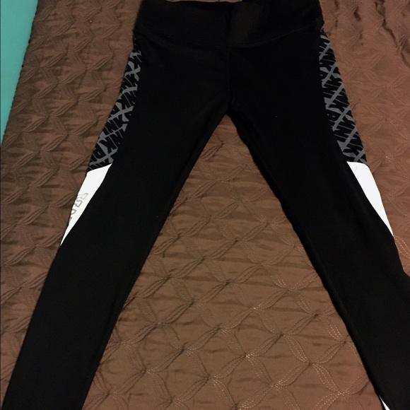 Victoriasecret / Pink. Ultimate legging.