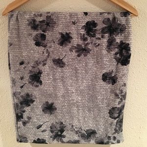 LulaRoe Floral Cassie