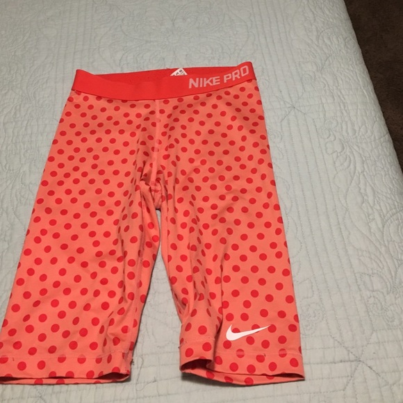 Brand new Nike pro capris