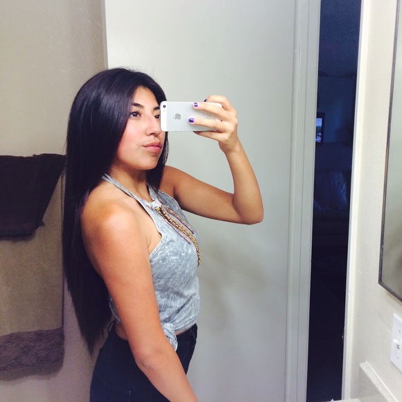 Acid washed Halter - Picture 3 of 3