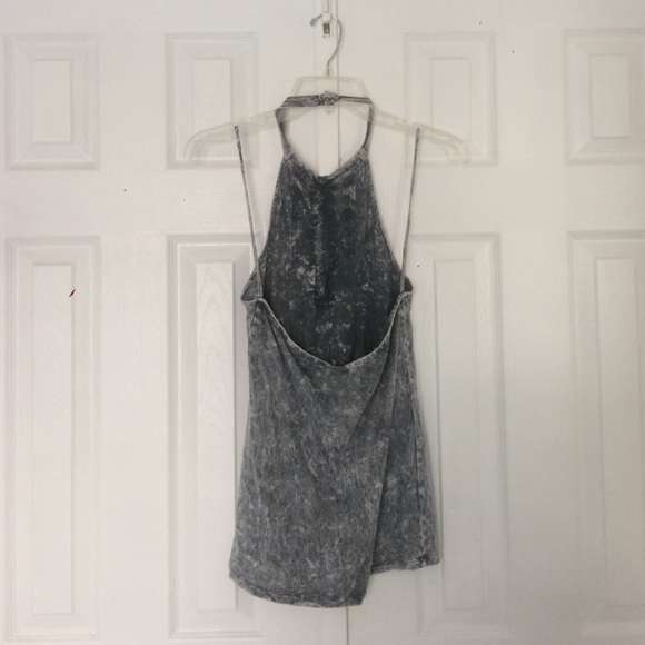 Acid washed Halter - Picture 2 of 3