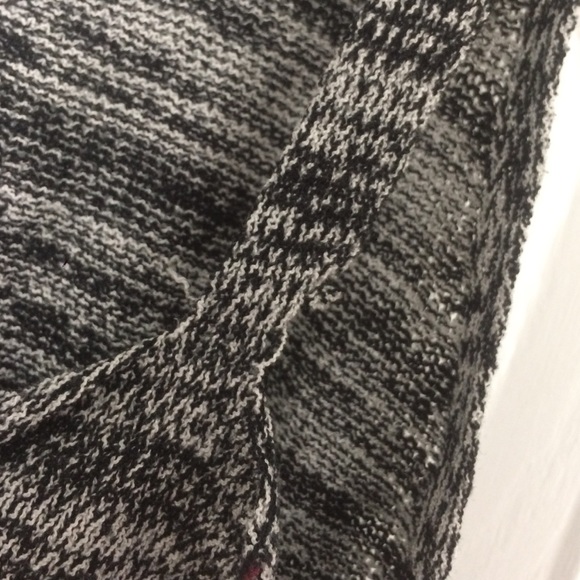 👄SOLD👄 Forever 21 crop top - Picture 3 of 3