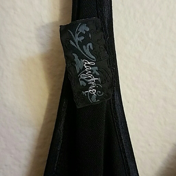 Top - Picture 3 of 3