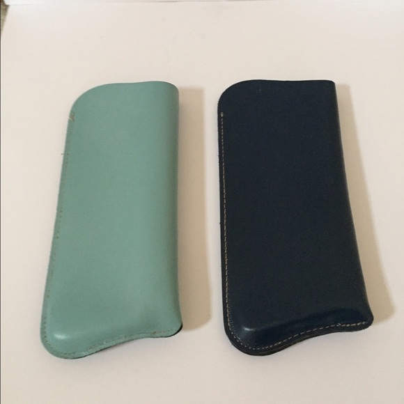 Vintage Italian leather eyeglass case - Picture 2 of 3