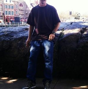 Meet your Posher, Devin