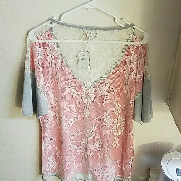 Top - Picture 2 of 2