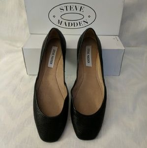 Steve Madden Flats