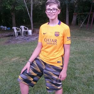 Meet your Posher, Eli