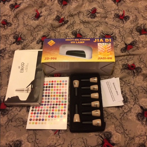 Gel nail polish and dryer.