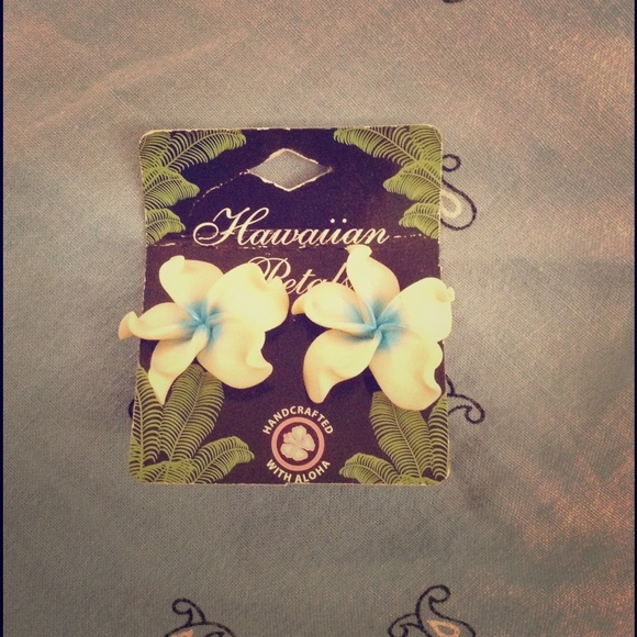 Handmade Hawaiian Flower Earrings