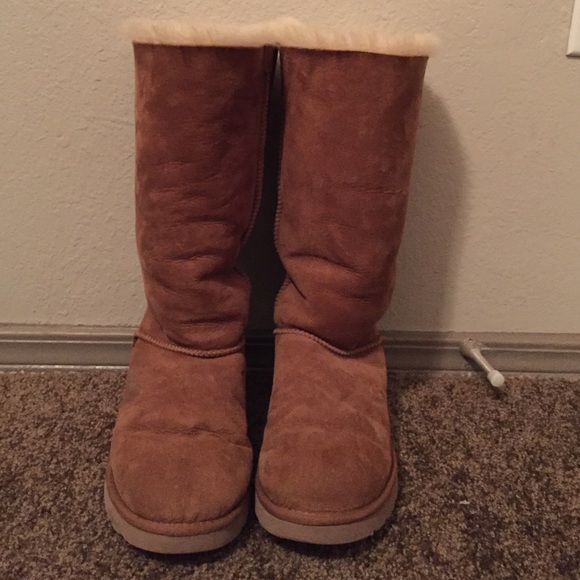 tall ugg boots with bows on the back tall ugg boots with bows on the back