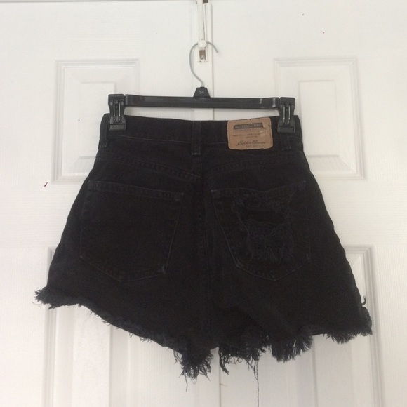 2 Distress Shorts - Picture 2 of 4