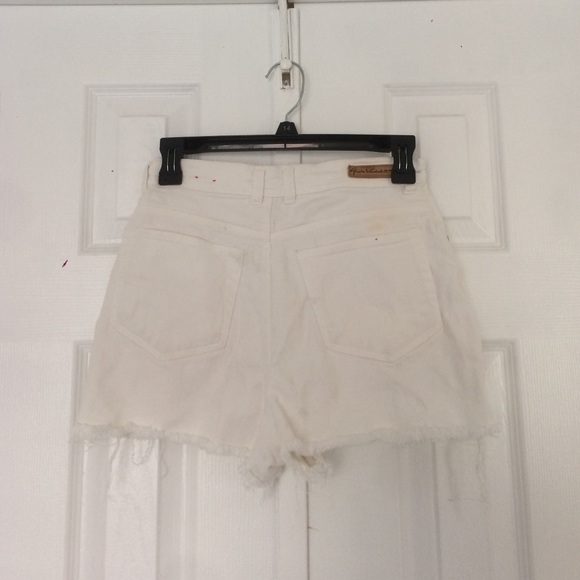 2 Distress Shorts - Picture 4 of 4