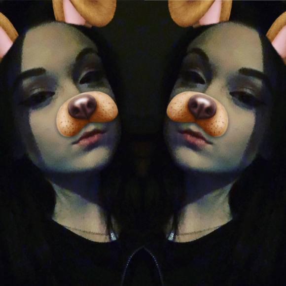 Meet your Posher, Hailey