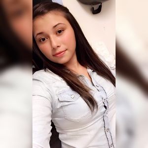 Meet your Posher, Jackelyn