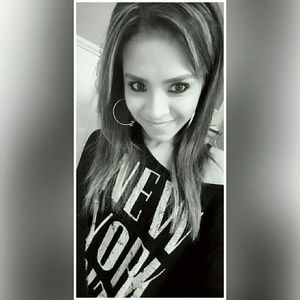 Meet your Posher, Angelica