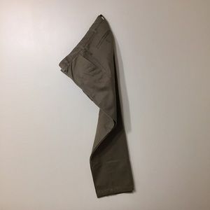 VanHeusen Men's Khaki