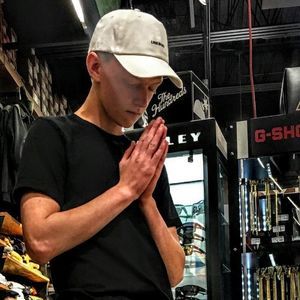 Meet your Posher, Connor