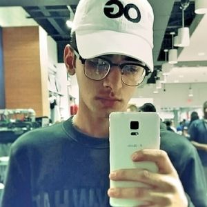 Meet your Posher, Murad