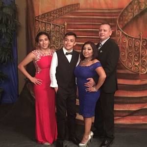 Meet your Posher, Pilar