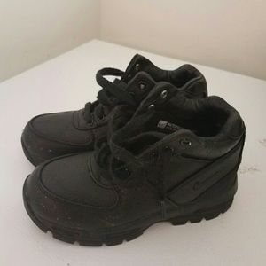 Boys Nike boots