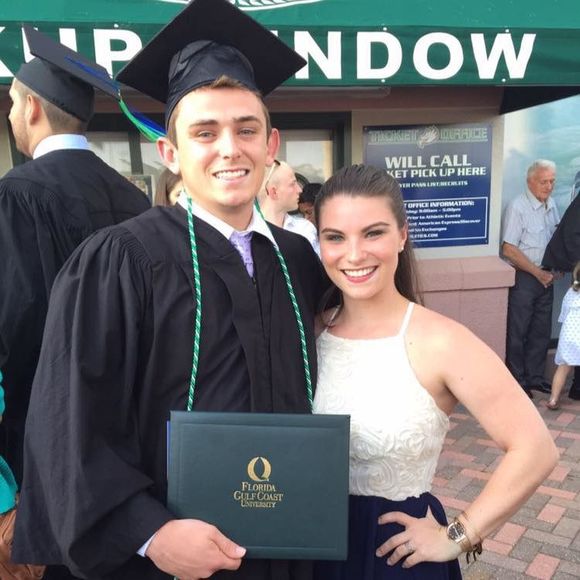 Meet your Posher, Taylor - Picture 1 of 1