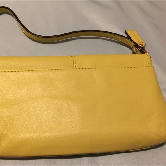 Authentic Never Used Yellow Coach Wristlet - Picture 4 of 4